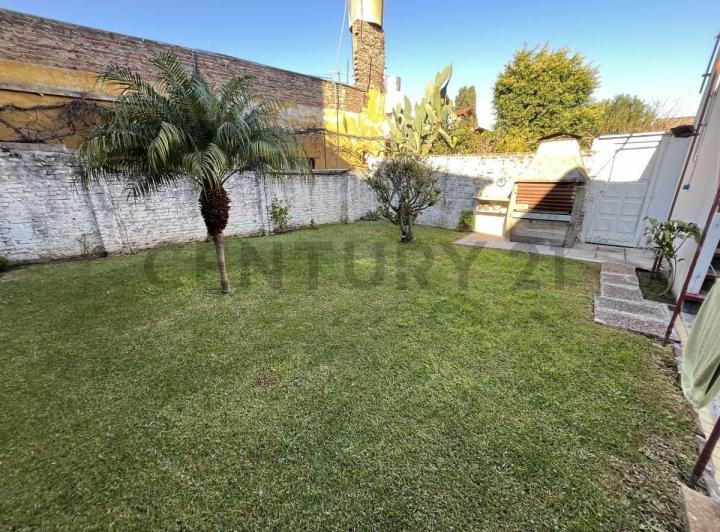 Casa · 110m² · 4 Ambientes · 1 Cochera