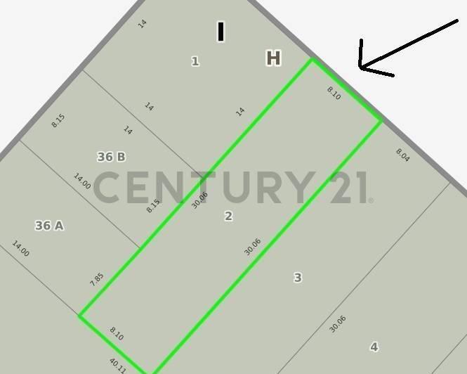 Terreno · 240m²