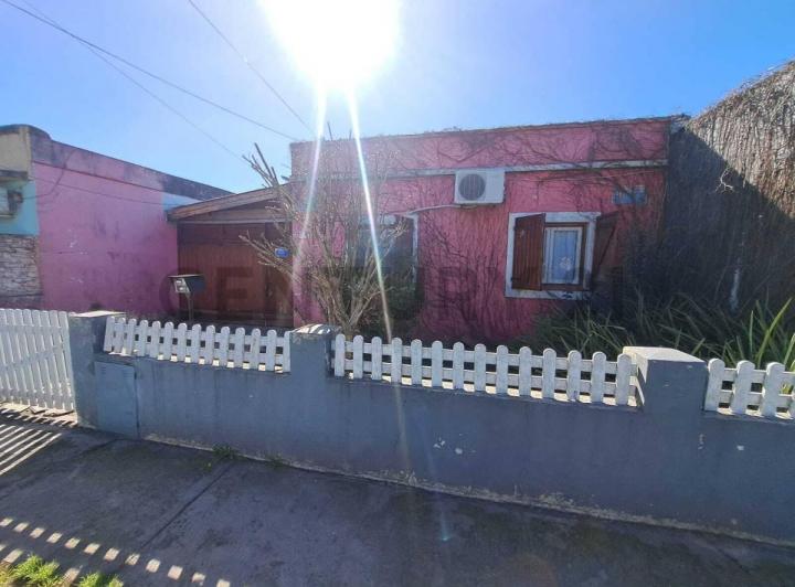 Casa · 84m² · 4 Ambientes · 2 Cocheras