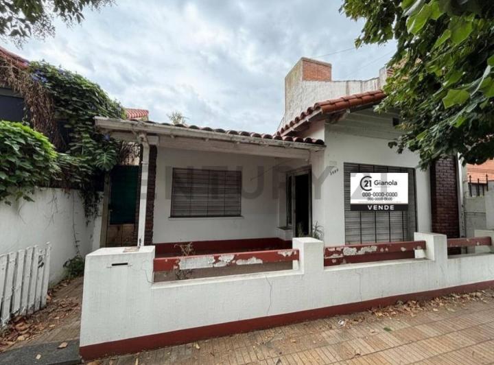 Casa · 95m² · 3 Ambientes · 1 Cochera
