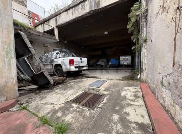 Terreno · 150m² · 6 Ambientes · 1 Cochera · Posibilidad de Financiar Hasta El 50% - Terreno 485 m² con 2 PH a Refaccionar en