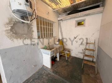PH · 135m² · 5 Ambientes · 1 Cochera · Venta de Complejo de 2 PH en Block Rivadavia 5500