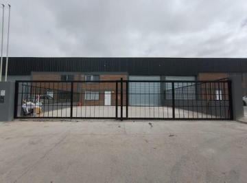 Bodega-Galpón · 200m² · Alquiler | Galpones | 200 m² Cubiertos | Av Luro