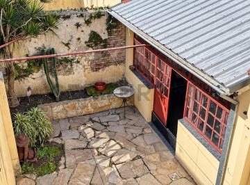 Casa · 122m² · 5 Ambientes · Venta Casa Chorizo 3 Dorm. Patio, Terraza y Parrilla en Lanus