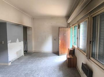 Departamento · 59m² · 2 Ambientes · 1 Cochera · Alquiler 2 Ambientes, Patio y Cochera – Villa Devoto – Uso Profesional