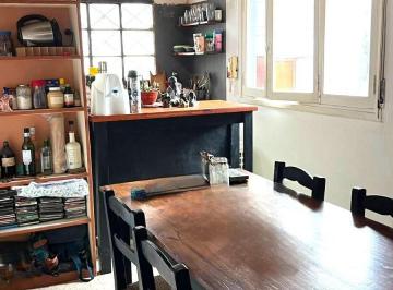 PH · 51m² · 4 Ambientes · 6 Entre 520 y 521. PH en Venta de Dos Dorm. con Patio, Tolosa.