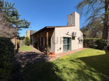 Casa · 80m² · 4 Ambientes · 2 Cocheras · Venta Casa 4 Ambientes en Barrio Bello Horizonte, Ricardo Rojas