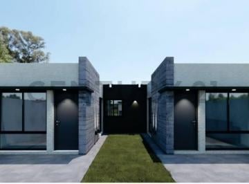 Casa · 65m² · 3 Ambientes · 1 Cochera · Casa en Pozo en Guaymallén