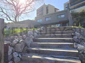 Casa · 320m² · 4 Ambientes · 2 Cocheras · Casa a Estrenar en Barrio La Cuesta | 3 Dorm. | 320 m² Cubiertos | Vista Panorám