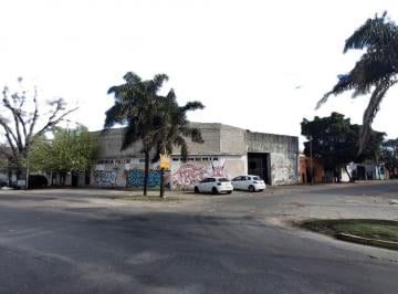 Depósito · 470m² · 10 Cocheras · Local Comercial - Galpón - Deposito - Taller - 470 m² Cubiertos - Av Larralde y