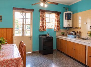 Casa · 150m² · 3 Ambientes · 2 Cocheras · Venta Quinta 3 Amb en Los Polvorines - Oportunidad