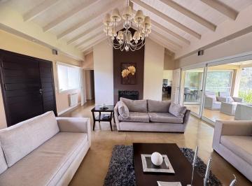 Casa · 230m² · 6 Ambientes · 1 Cochera · Casa Chalet en Venta en Fincas del Lago, Escobar, G. B. a. Zona Norte