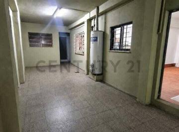 Casa · 135m² · 6 Ambientes · 1 Cochera · Venta Casa con Terraza y Departamento con Garage