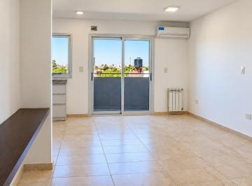 Casa · 40m² · 2 Ambientes · 2 Ambientes con Balcón a 3 Cuadras de La Estación Castelar