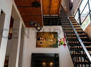 Casa · 105m² · 5 Ambientes · PH en Paternal, 5 Amb 2 Baños Completos, 1 en Suite, Reciclado a Nuevo, Tipo Dup