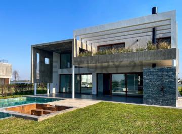 Casa · 447m² · 7 Ambientes · 6 Cocheras · Virazon Nordelta Casa Al Agua en Venta Acepta Propiedades en Parte de Pago