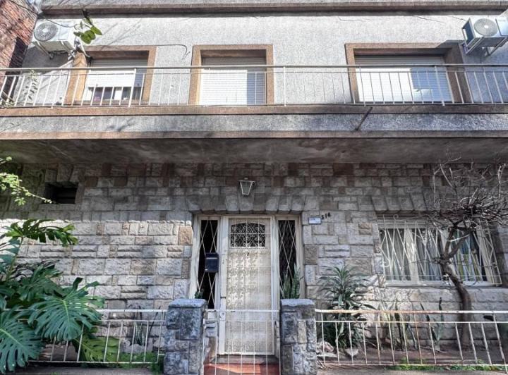 Casa · 385m² · 4 Ambientes