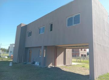 Casa · 110m² · 4 Ambientes · 3 Cocheras · Venta Casa 4 Amb. Cardales Chico