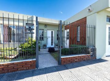 Casa · 168m² · 4 Ambientes · 2 Cocheras · Venta Casa 4 Ambientes San Antonio de Padua con Pileta Quincho y Garage Para 2