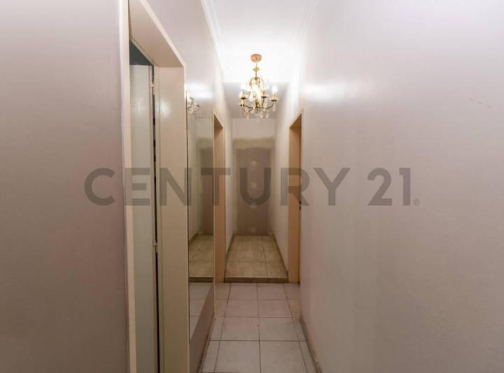 Casa · 105m² · 5 Ambientes · 1 Cochera