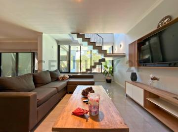 Casa · 150m² · 6 Ambientes · 1 Cochera · Venta | Casa de 3 Dorm. con Pileta y Quincho | Brisanova, Pueblo Esther