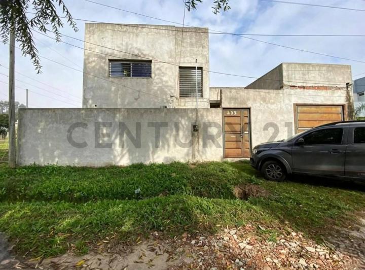 Casa · 171m² · 5 Ambientes · 3 Cocheras