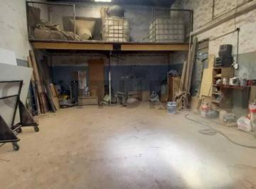 Bodega-Galpón · 142m² · 1 Cochera · Venta Galpon Uso Industrial en José León Suárez - Evalua Permuta