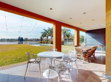 Casa · 306m² · 6 Ambientes · 4 Cocheras · Venta Casa 6 Ambientes en El Lauquen San Vicente