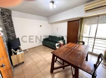 Departamento · 45m² · 3 Ambientes · Venta Departamento 3 Ambientes Parque Chacabuco con Balcon - a 2 Cuadras del Parqu