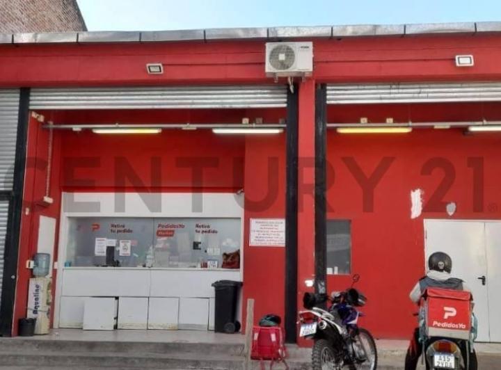 Local comercial · 705m² · 2 Ambientes · 4 Cocheras