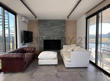 Casa · 243m² · 4 Ambientes · 1 Cochera · Casa Venta 4 Ambientes en Dos Platas a La Laguna, Barrio El Naudir, Escobar