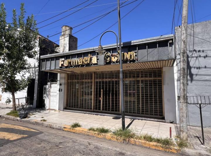 Casa · 200m² · 2 Ambientes