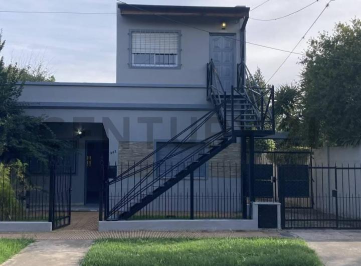Casa · 204m² · 5 Ambientes · 1 Cochera