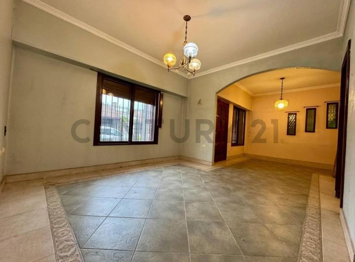 Casa · 224m² · 4 Ambientes · 2 Cocheras