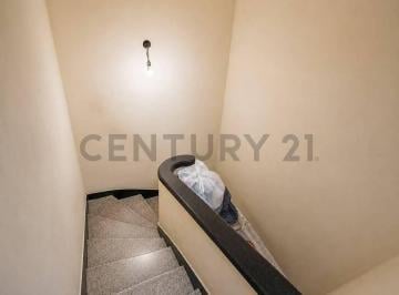 Casa · 360m² · 6 Ambientes · Venta Casa 6 Ambientes + 2 Locales y Garaje