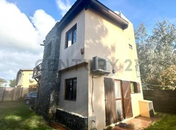 Casa · 63m² · 3 Ambientes · 1 Cochera · Venta de Casa Tipo Dúplex 3 Ambientes Costa Chica Las Toninas