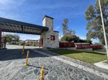 Casa · 320m² · 7 Ambientes · 3 Cocheras · Venta Casa Tres Dorm. en El Anglo Alta Gracia