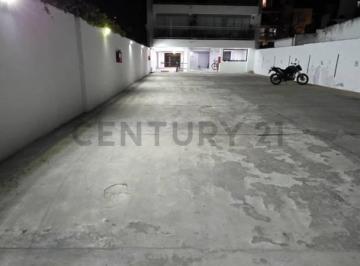 Garage · 12m² · Cochera Descubierta de 12,5 m² en La Plata