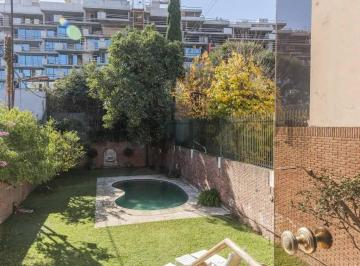 Casa · 500m² · 8 Ambientes · 2 Cocheras · Casa de 500 m² en Barrio Parque, Sobre Juez Tedín