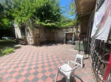 Casa · 56m² · 3 Ambientes · 2 Cocheras · Venta Casa 3 Ambientes Moron - Oportunidad