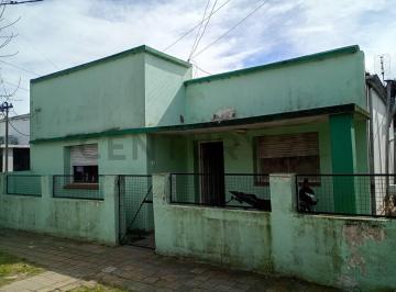 Casa · 90m² · 3 Ambientes · Casa de 2 Dorm. en Venta en El Dique - Ensenada
