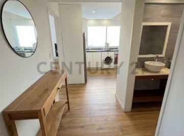 Departamento · 43m² · 2 Ambientes · 1 Cochera · 2 Ambientes en Venta con Balcón y Cochera - Muy Luminoso - Parque Patricios