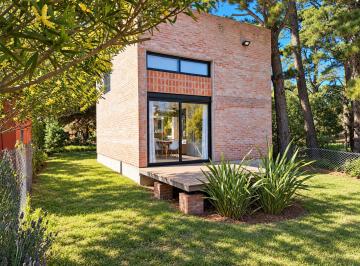 Casa · 62m² · 3 Ambientes · 1 Cochera · Venta Casa Mar Azul 3 Ambientes