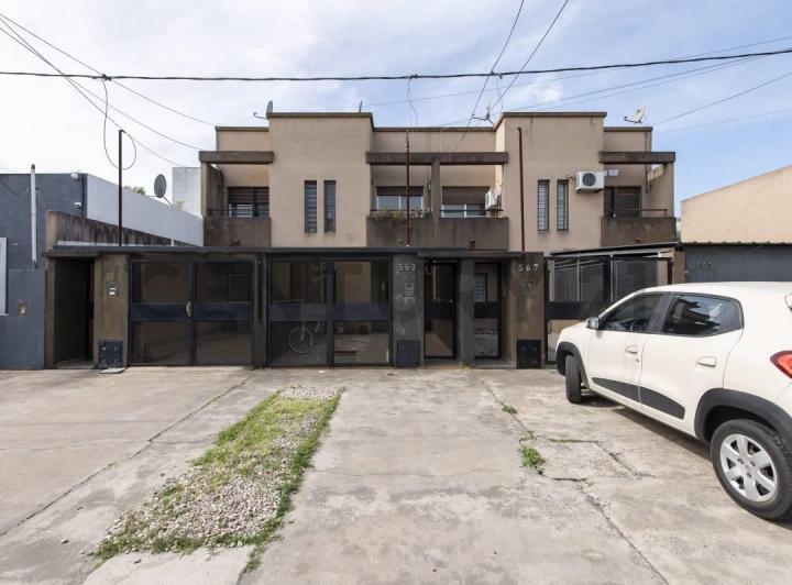 Casa · 62m² · 4 Ambientes · 1 Cochera