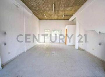 Local comercial · 100m² · Locales en Venta en City Bell, en Bloque.