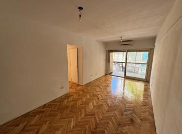 Departamento · 74m² · 4 Ambientes · Venta Departamento 4 Amb Al Frente en Belgrano