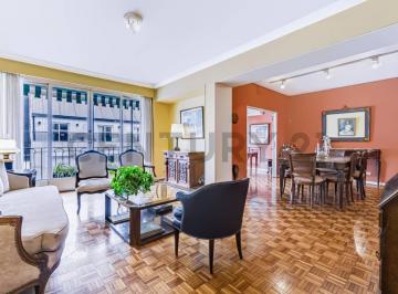 Departamento · 142m² · 5 Ambientes · Piso de Categoria en Recoleta 5 Amb y Balcón Corrido