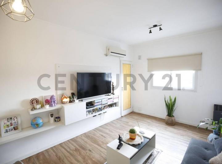 Departamento · 42m² · 2 Ambientes · 1 Cochera