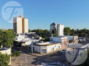Terreno · 110m² · 4 Ambientes · 2 Cocheras · Gran Esquina Centrica con Potencial Comercial o Desarrollo | 260 m² de Lote