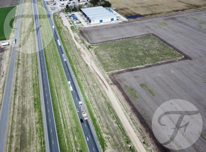 Bodega-Galpón · 30000m²